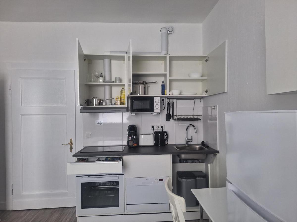 Studio Apartment 8 Essen Esterno foto